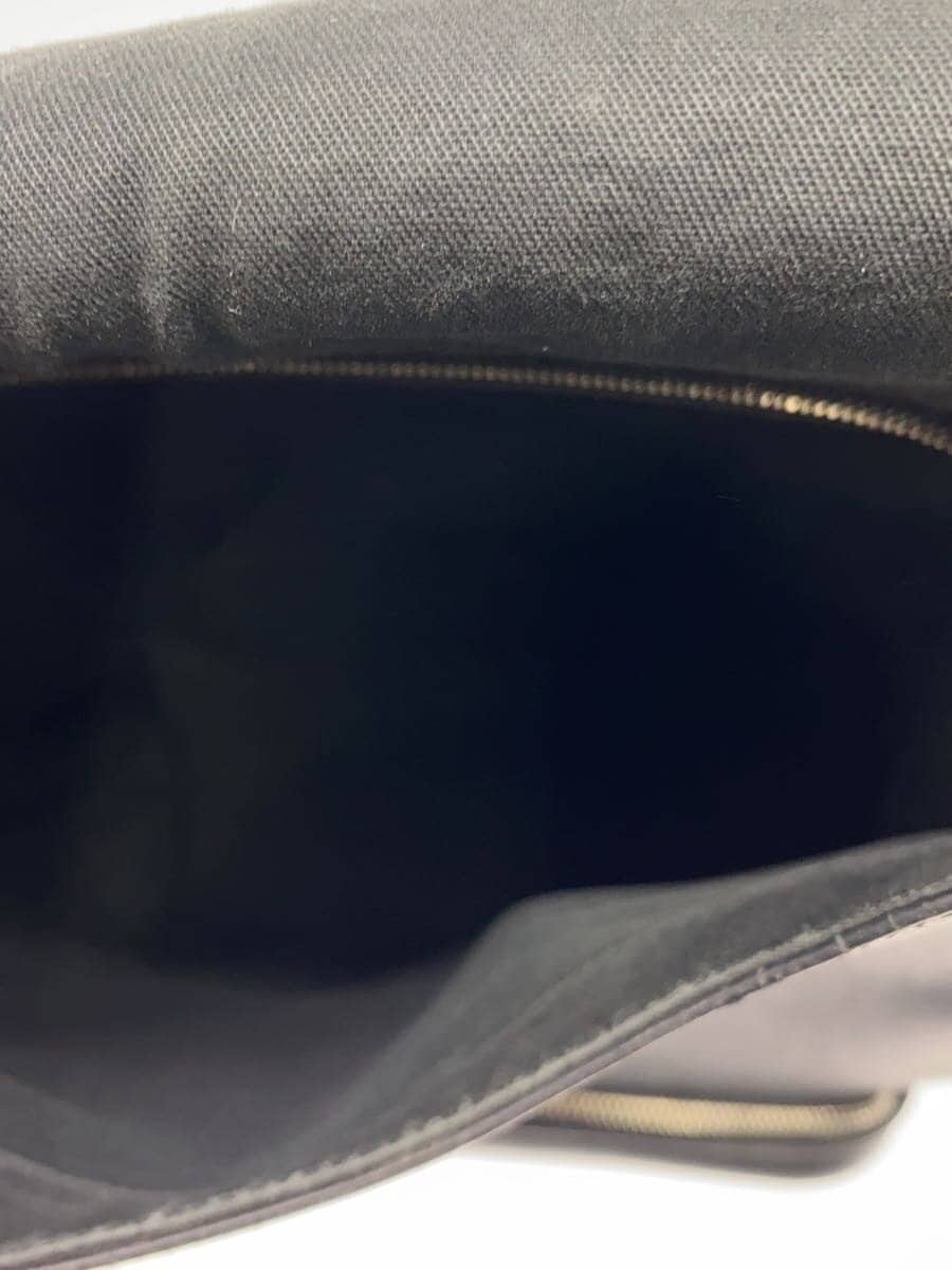 LOUIS VUITTON Cashier _Taiga Leather BLK 6