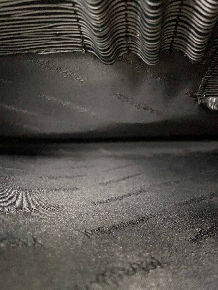 YVES SAINT LAURENT Shoulder Bag -- Black Épi Flap 6