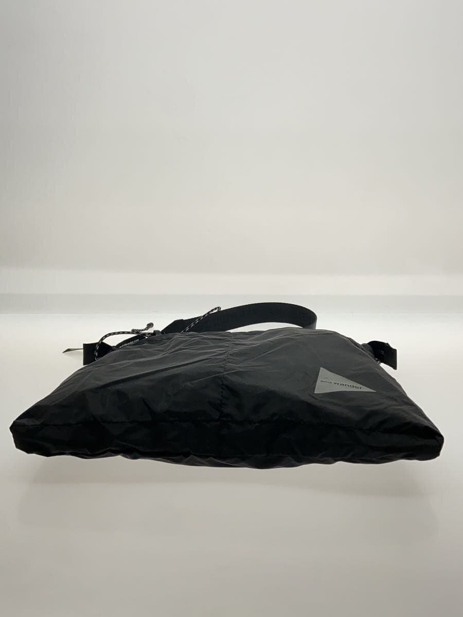 and wander shoulder bag nylon BLK plain 4