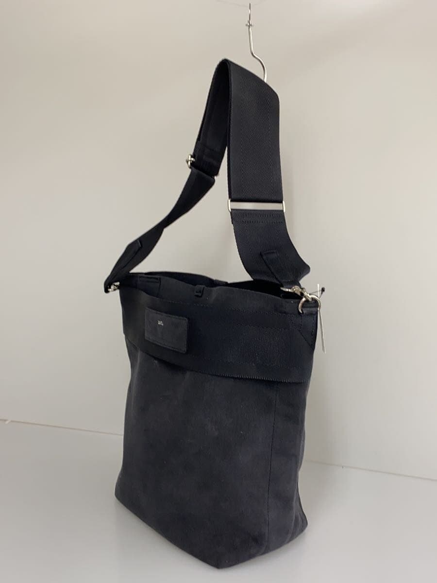 Zattu shoulder bag suede black plain 2