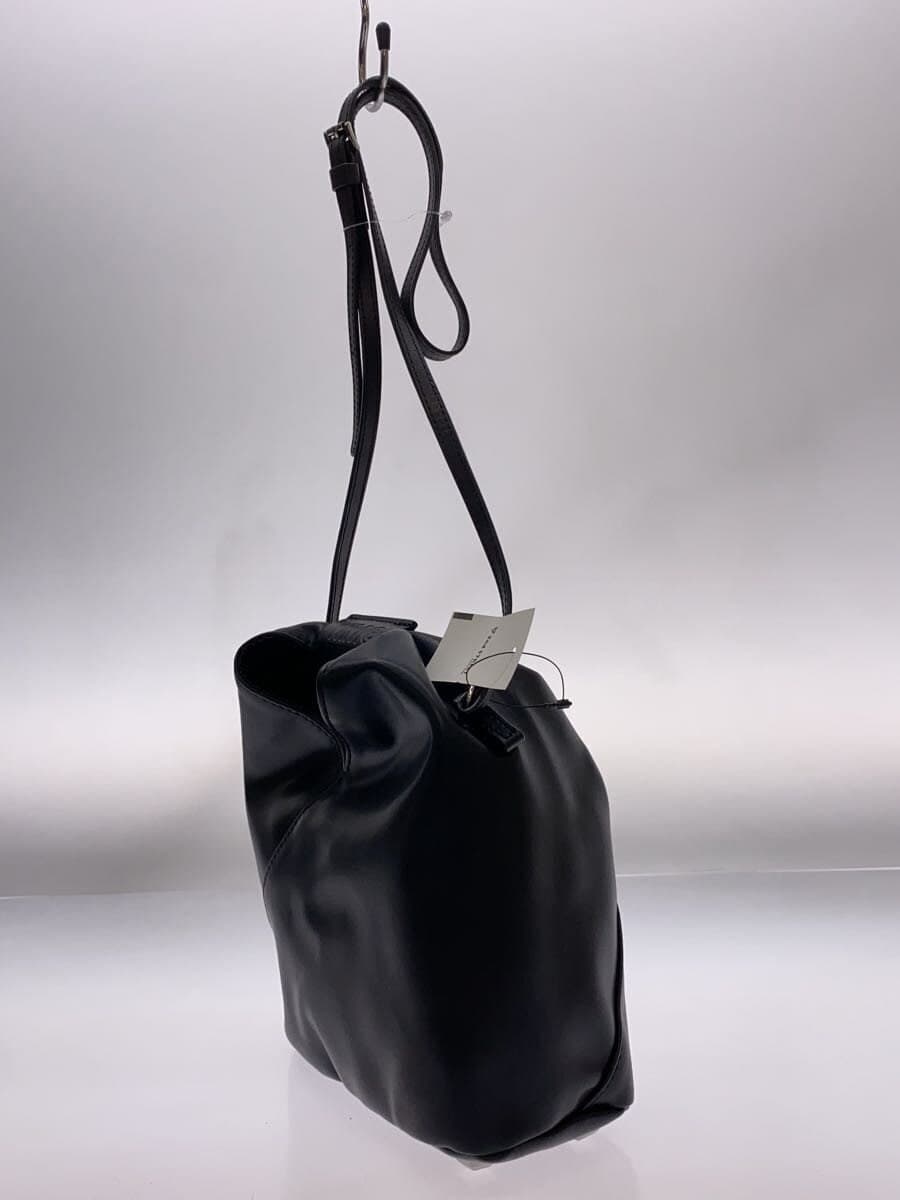 MM6Maison Margiela Japanese Shoulder Bag Leather Black S54WD0106 2