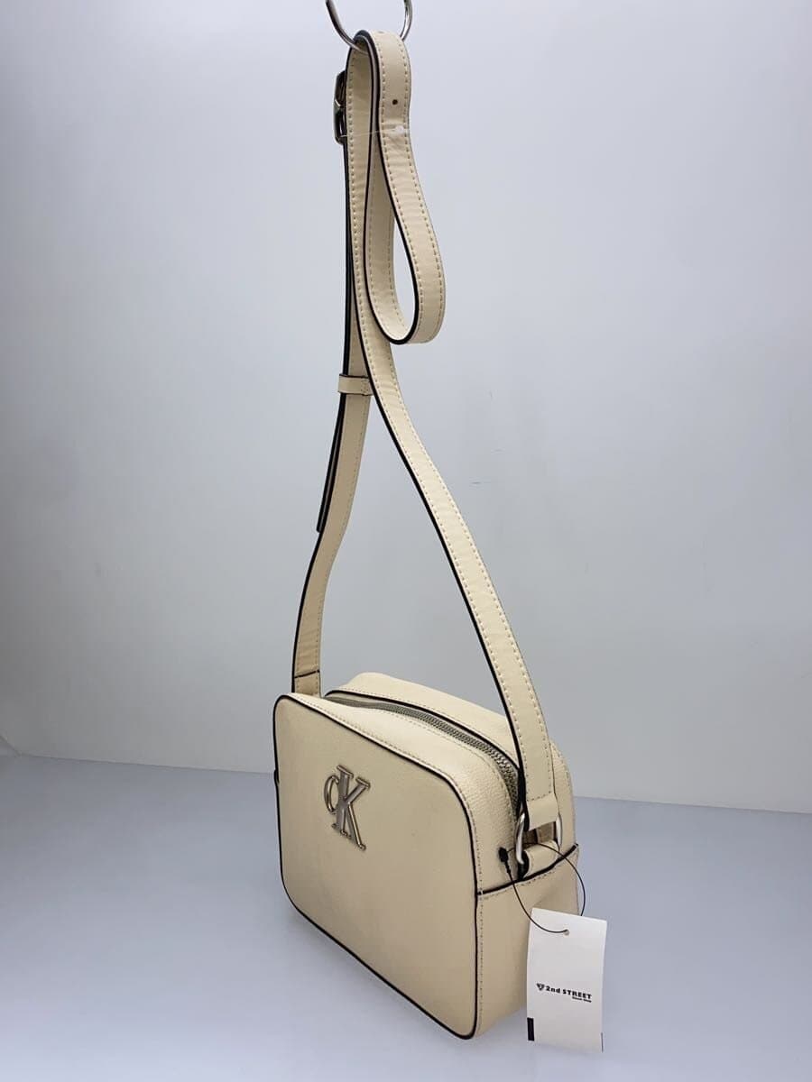 Calvin Klein Shoulder Bag Leather White 2