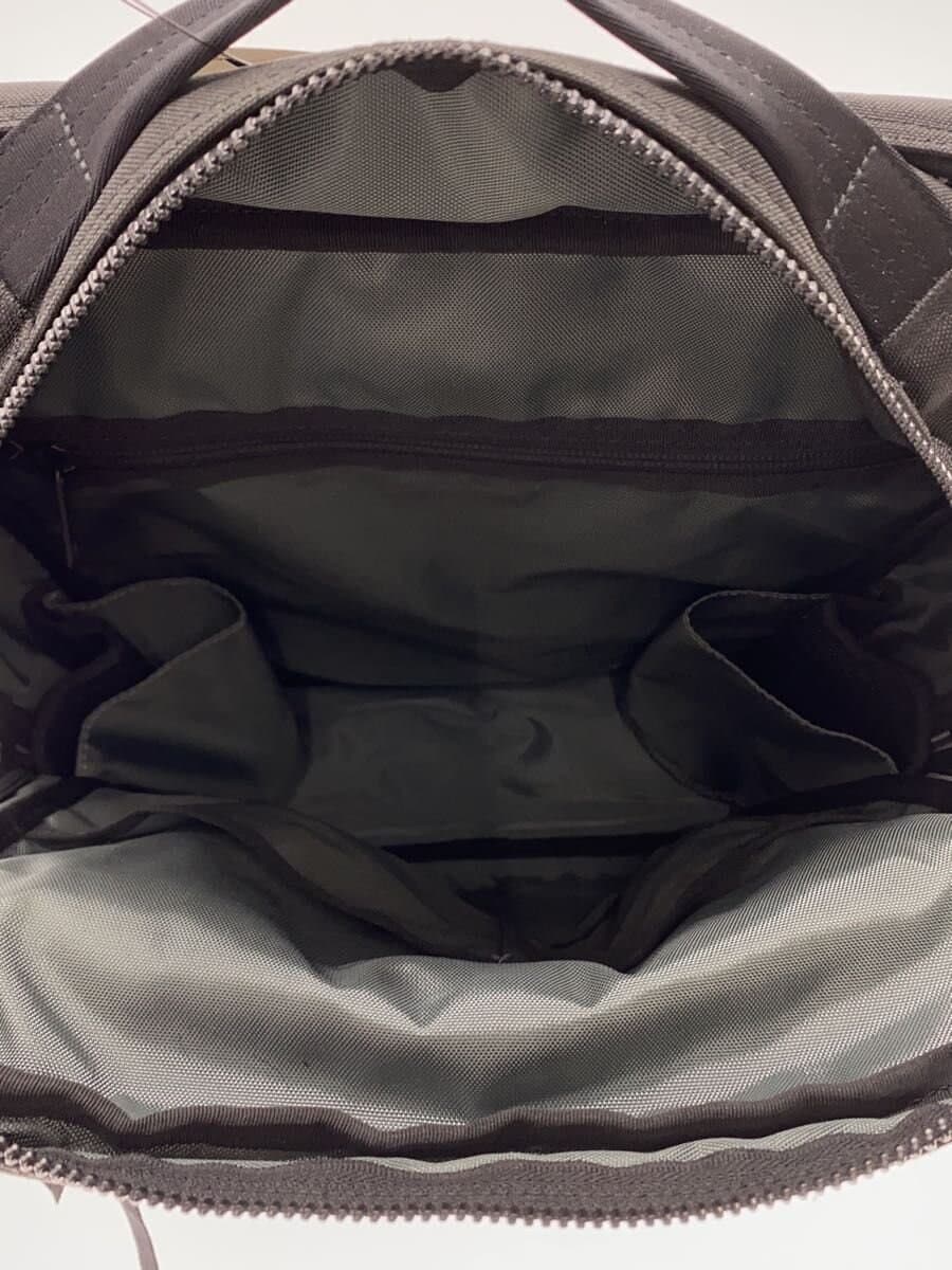 PORTER backpack -- BLK plain 536-17051 some corner fraying 6