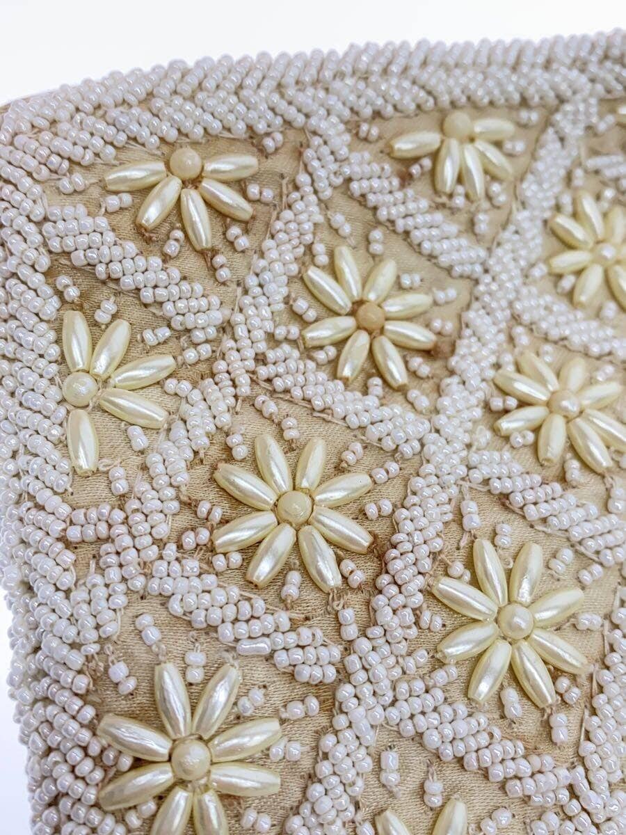 GRACE CONTINENTAL handbag -- CRM all-over pattern 8