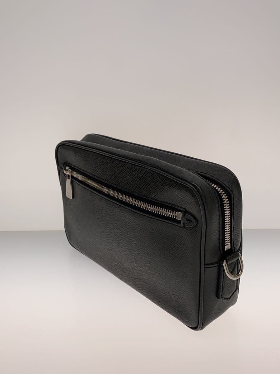 LOUIS VUITTON Pochette Kasai _Taiga Second Bag Black Cowhide M33424 LOUIS VUITTON 2