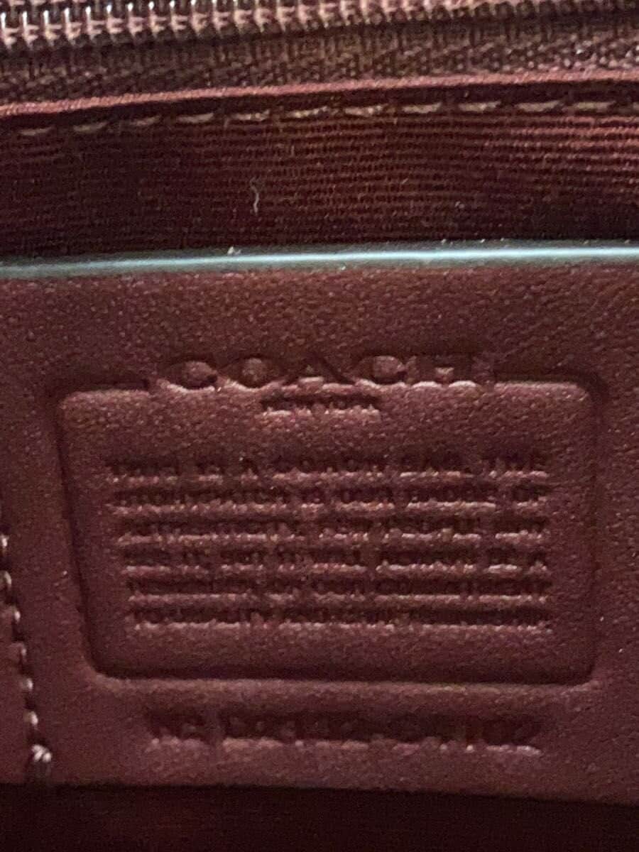 COACH clutch bag -- BEG 5