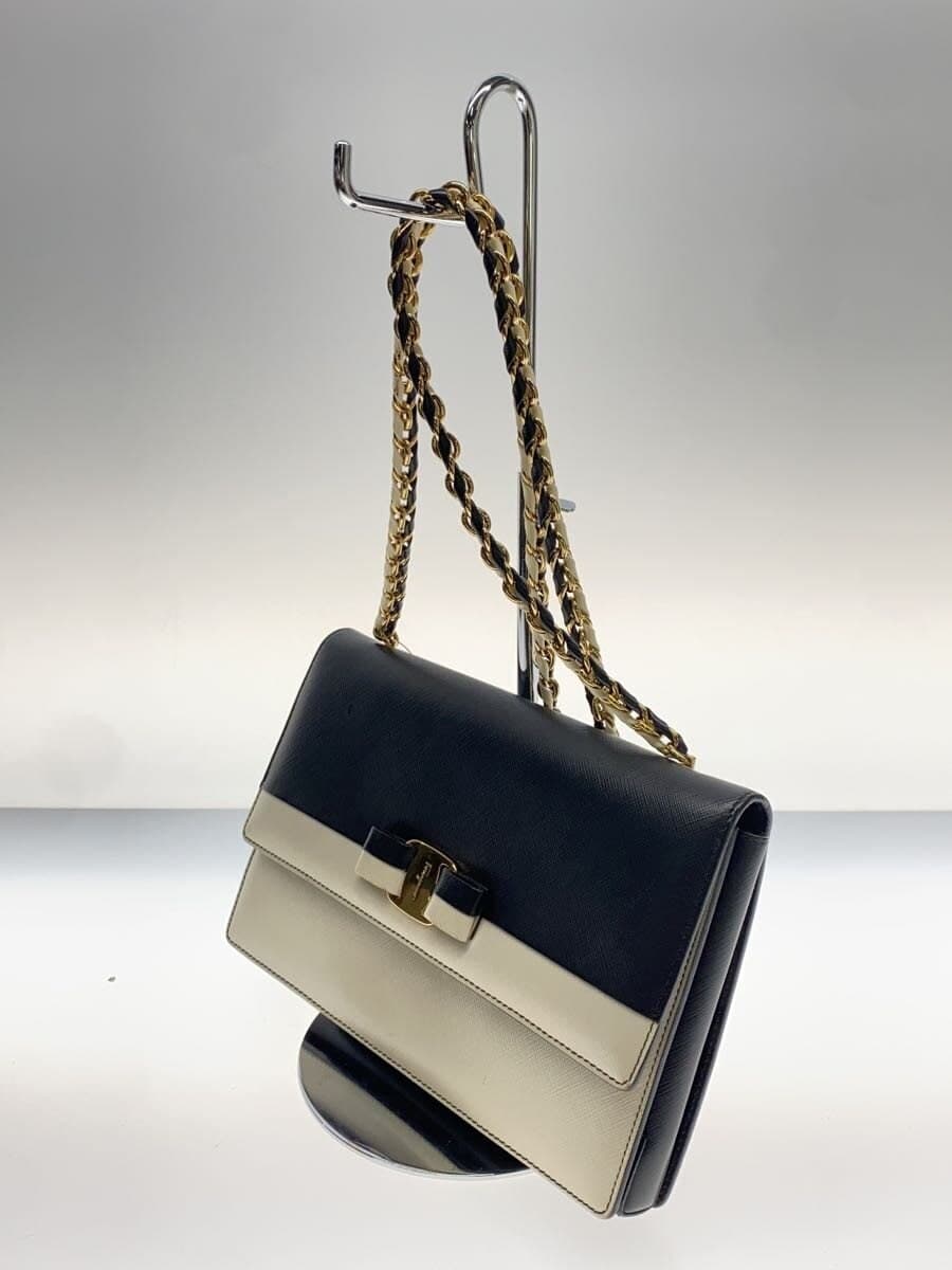 Salvatore Ferragamo Shoulder Bag Leather Black Solid Color 2