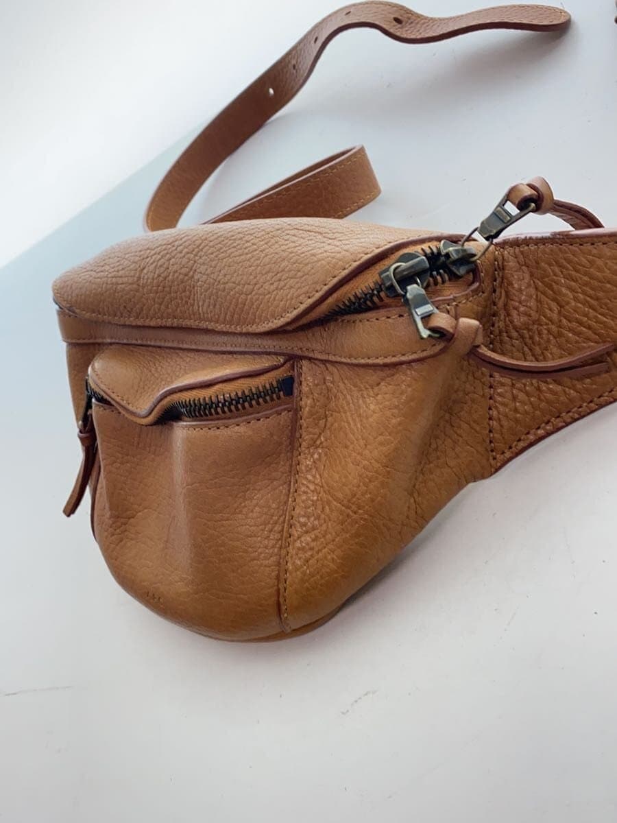 A.P.C. Waist Bag Cowhide ORN Solid Shrunken Leather Body Bag 2