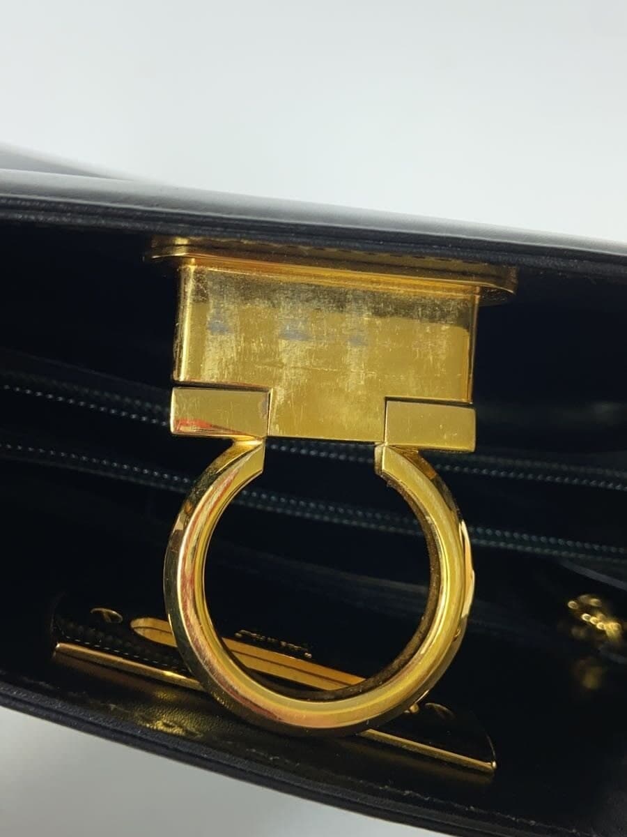 Salvatore Ferragamo Handbag Leather BLK Solid 9