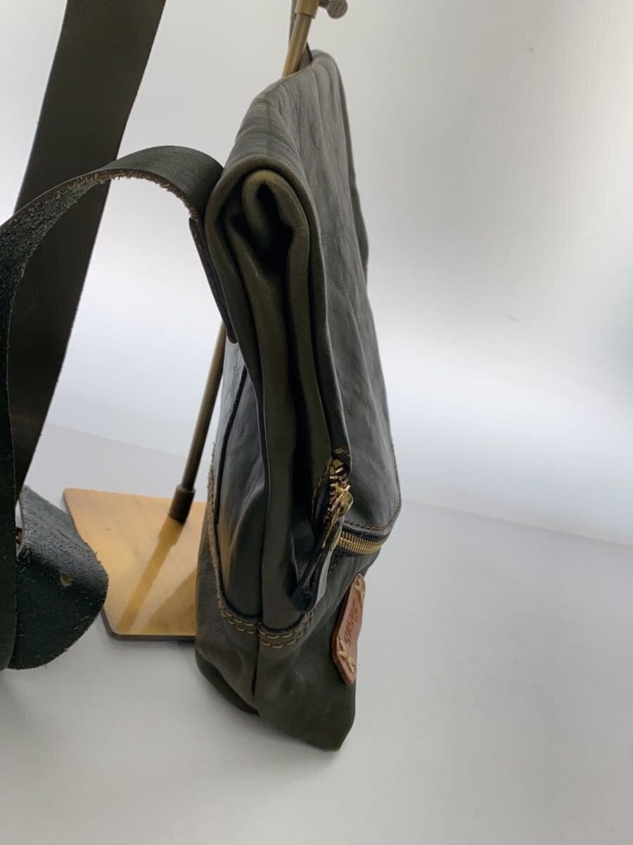 HERZ Shoulder Bag Leather KHK Solid 2