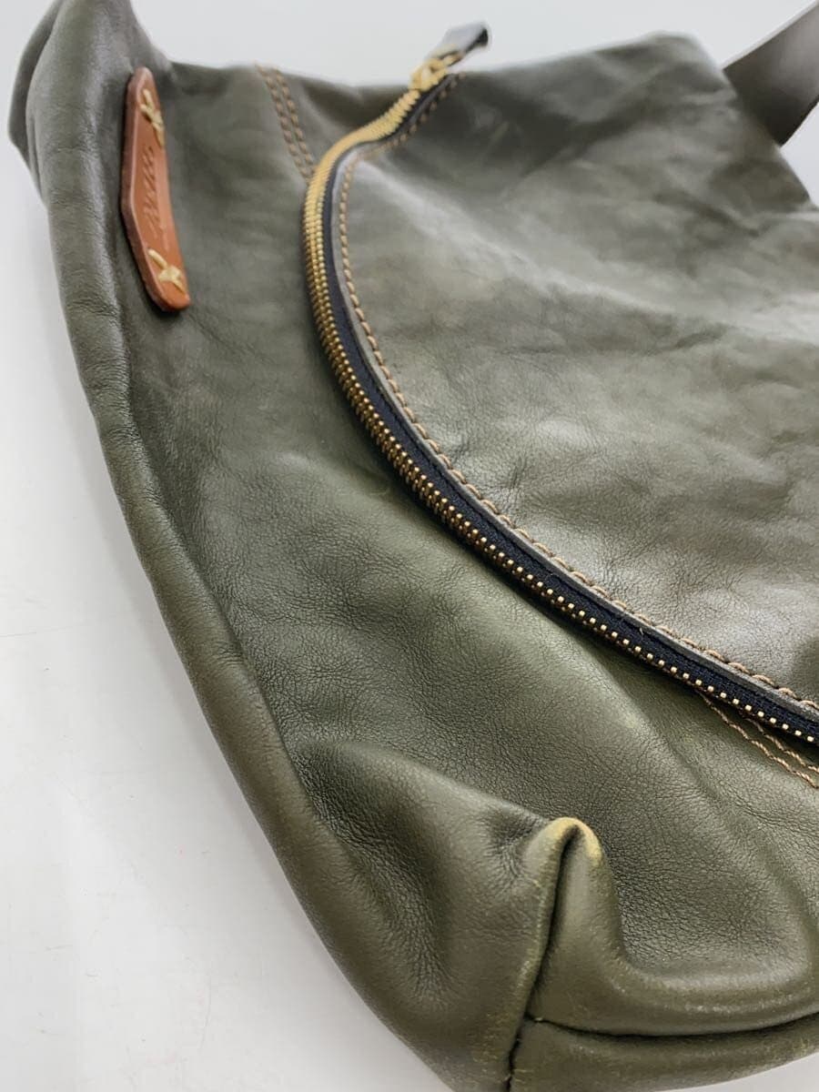 HERZ Shoulder Bag Leather KHK Solid 9