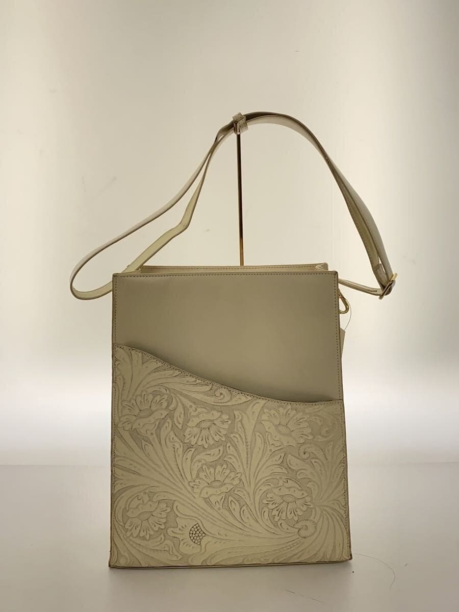 Carving Tribes Shoulder Bag Leather WHT Square PC BAG Consider Condition