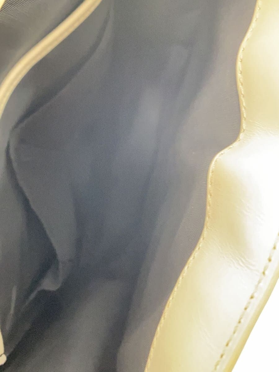 Carving Tribes Shoulder Bag Leather WHT Square PC BAG Consider Condition 6