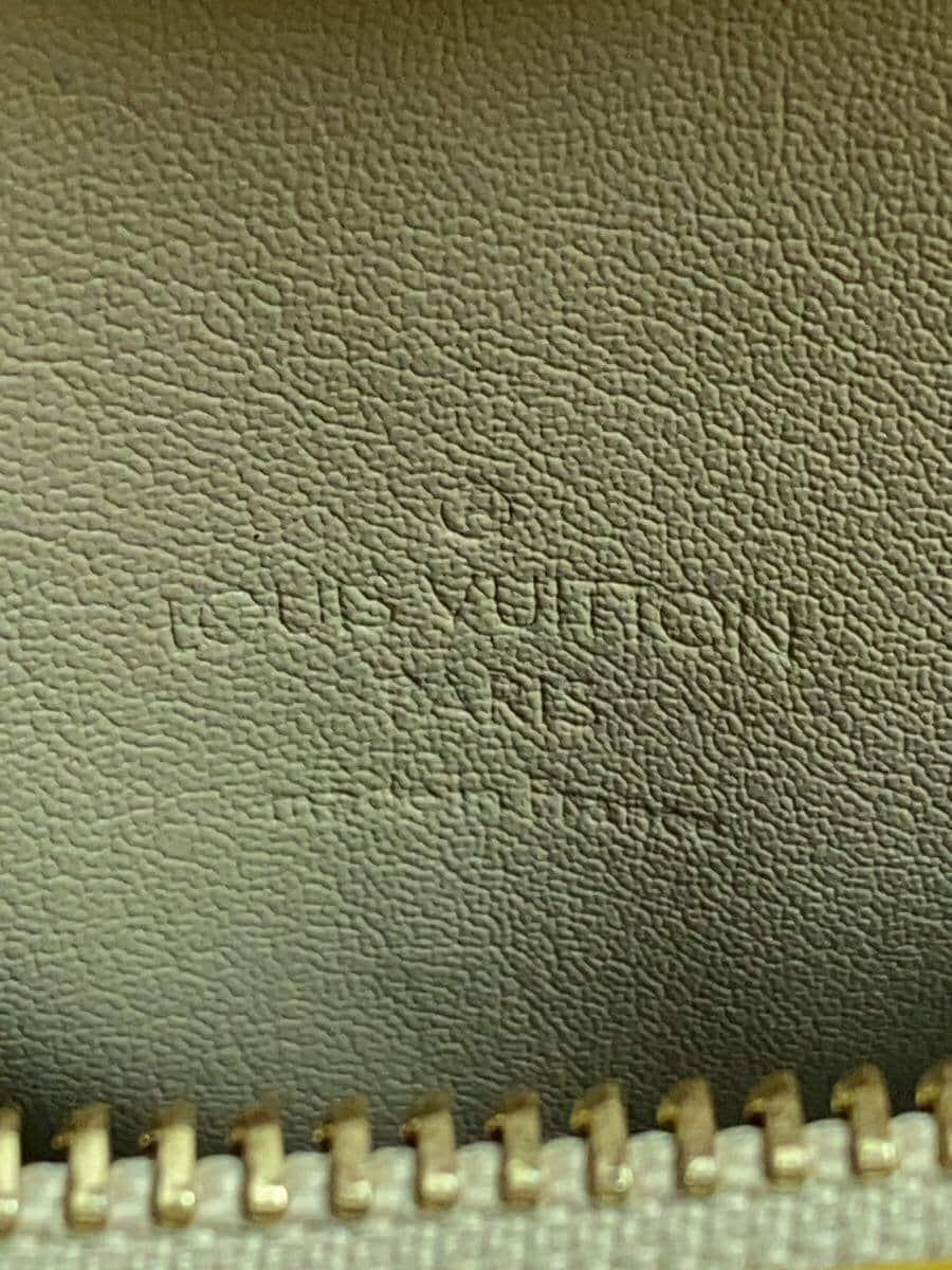 LOUIS VUITTON Bedford _Monogram Vernis Patent Leather BEG 5