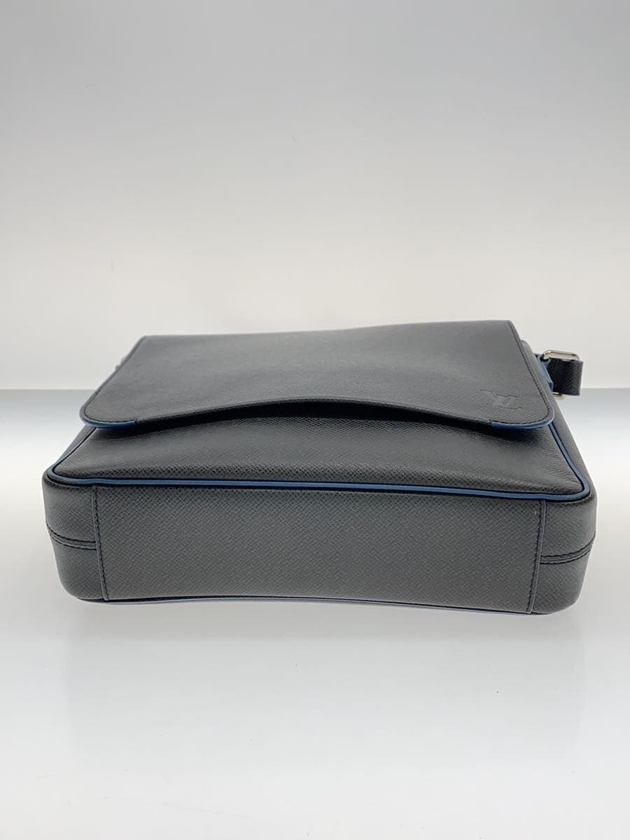 LOUIS VUITTON Roman PMNM_Taiga Cowhide BLK M30625 4