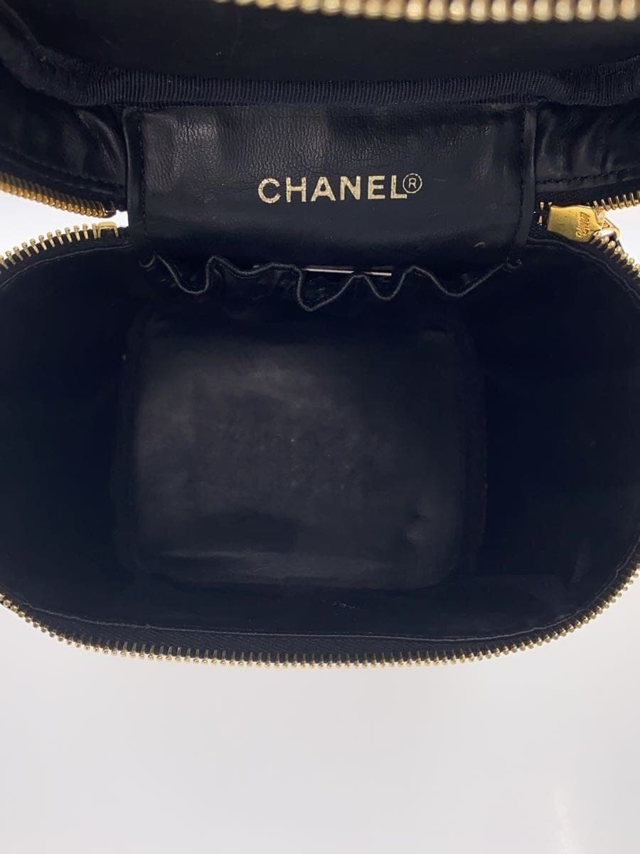 CHANEL bag enamel BLK vanity bag Coco mark 6