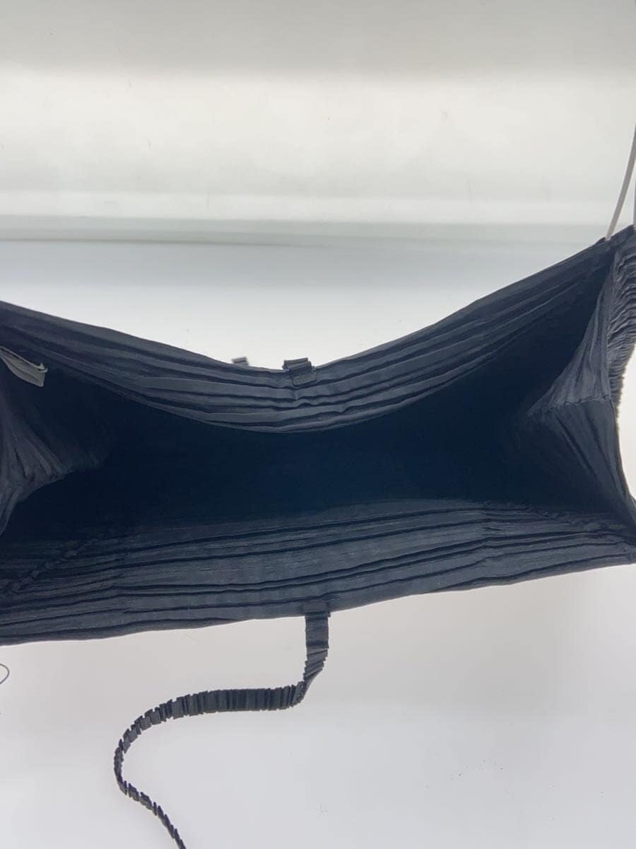 ISSEY MIYAKE Pleats Handbag Polyester BLK Solid 6