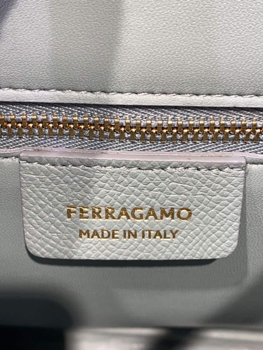 Salvatore Ferragamo Vara Ribbon Shoulder Bag -- GRN 5