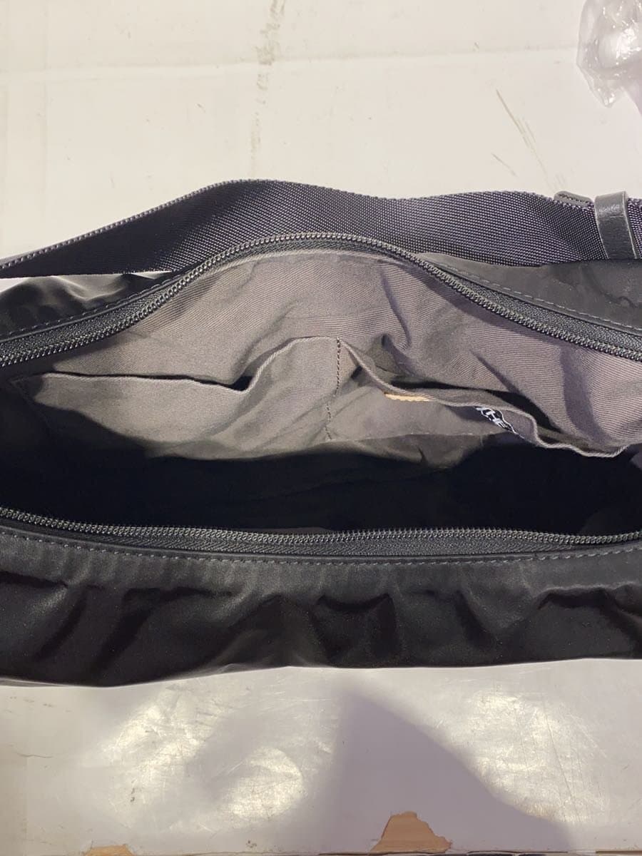 Russet round big shoulder bag shoulder bag nylon BLK 6