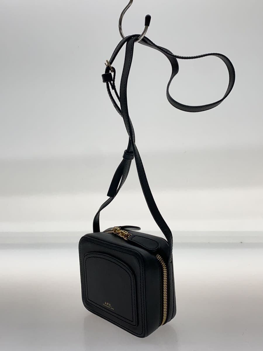A.P.C. Shoulder Bag Leather BLK 2