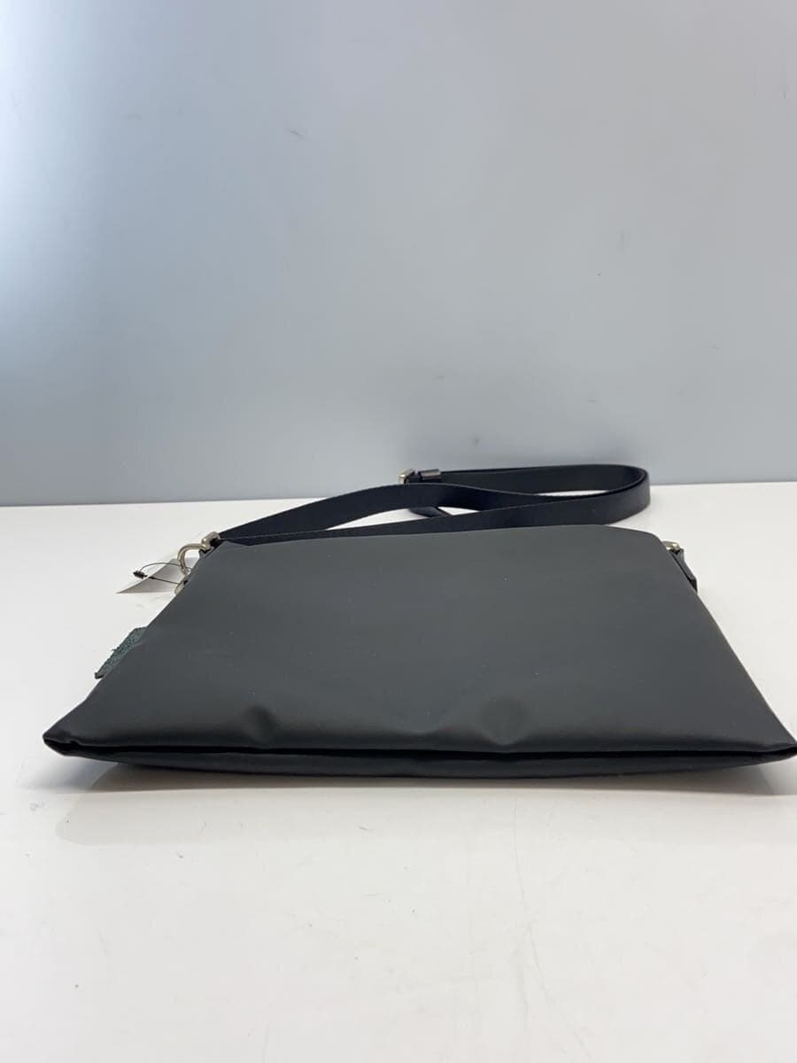 ITTI Shoulder Bag Leather BLK Solid 4
