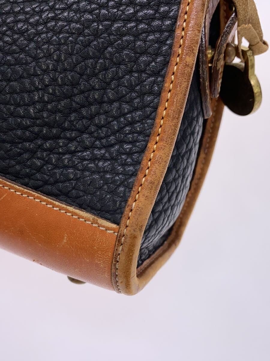 Dooney & Bourke shoulder bag -- BRW 7