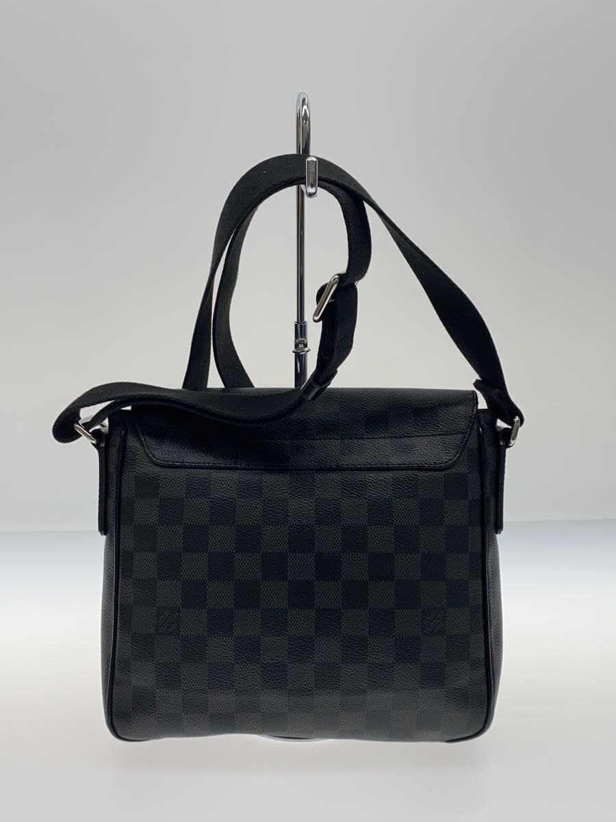 LOUIS VUITTON 1) District PM_ Damier Graphite PVC BLK N41260 3