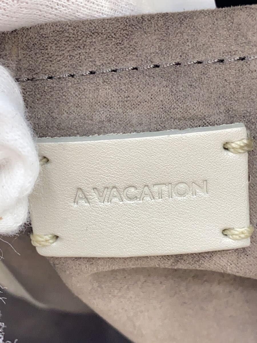 A VACATION shoulder bag -- SLV all-over pattern 5