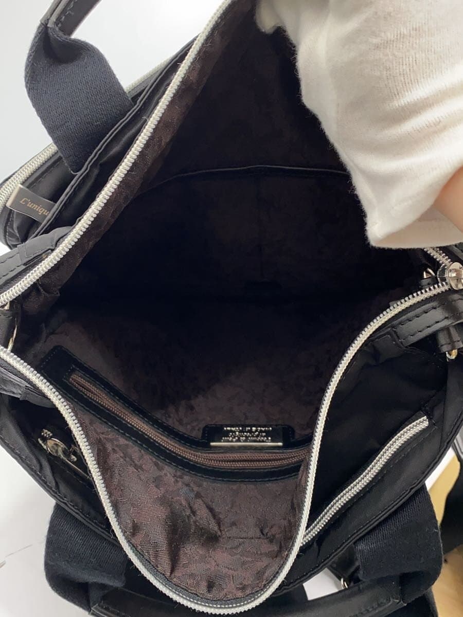 Orobianco Backpack BLK on the surface With Stain 6