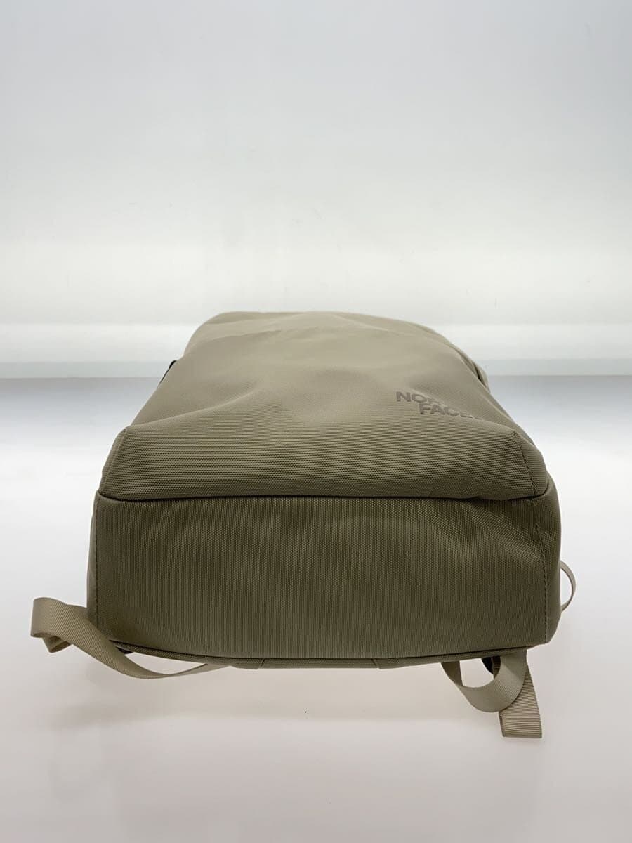 THE NORTH FACE backpack -- KHK 4