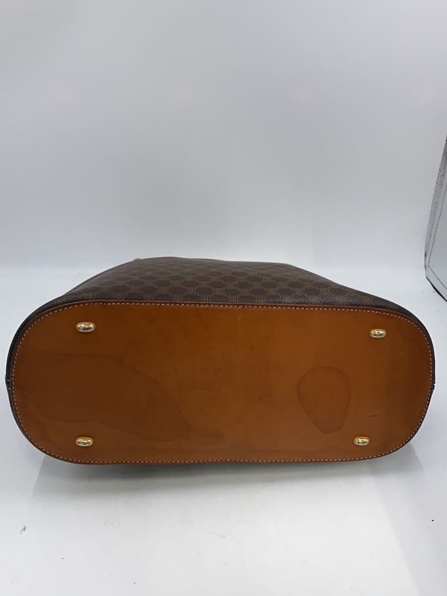 CELINE handbag -- BRW all-over pattern Macadam pattern has stains on the bottom 4