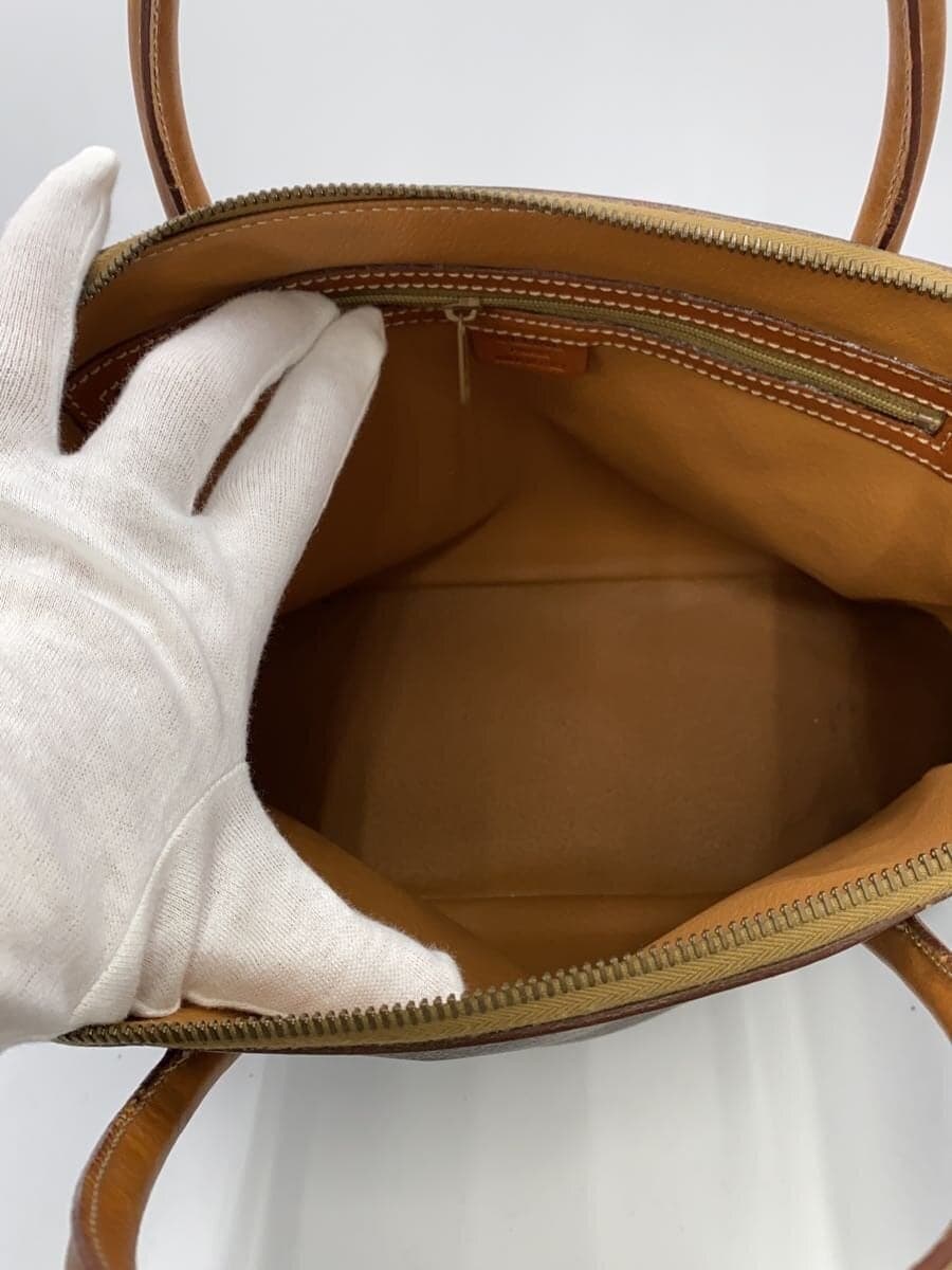 CELINE handbag -- BRW all-over pattern Macadam pattern has stains on the bottom 6