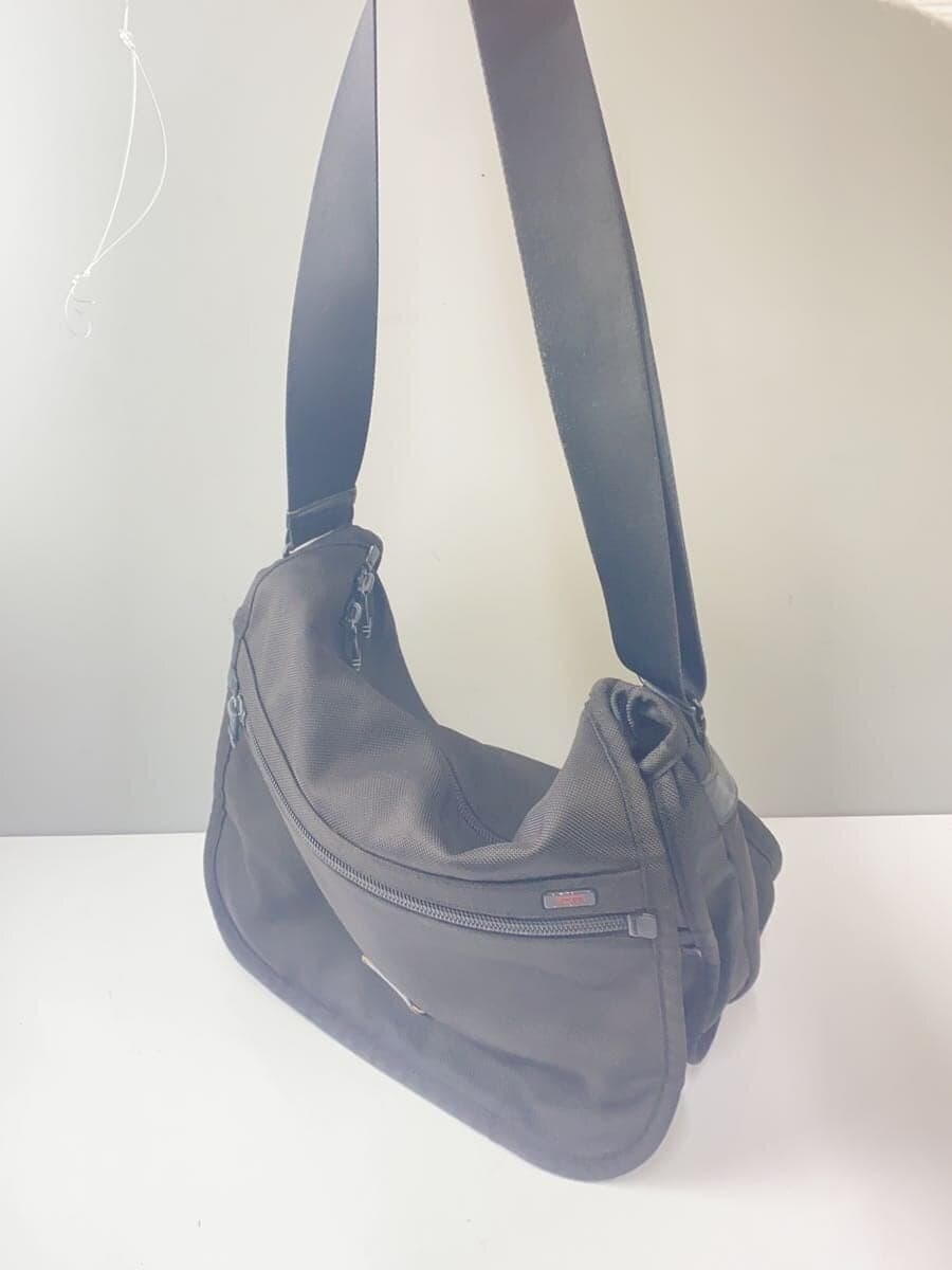 TUMI shoulder bag -- BLK 22171DH 2