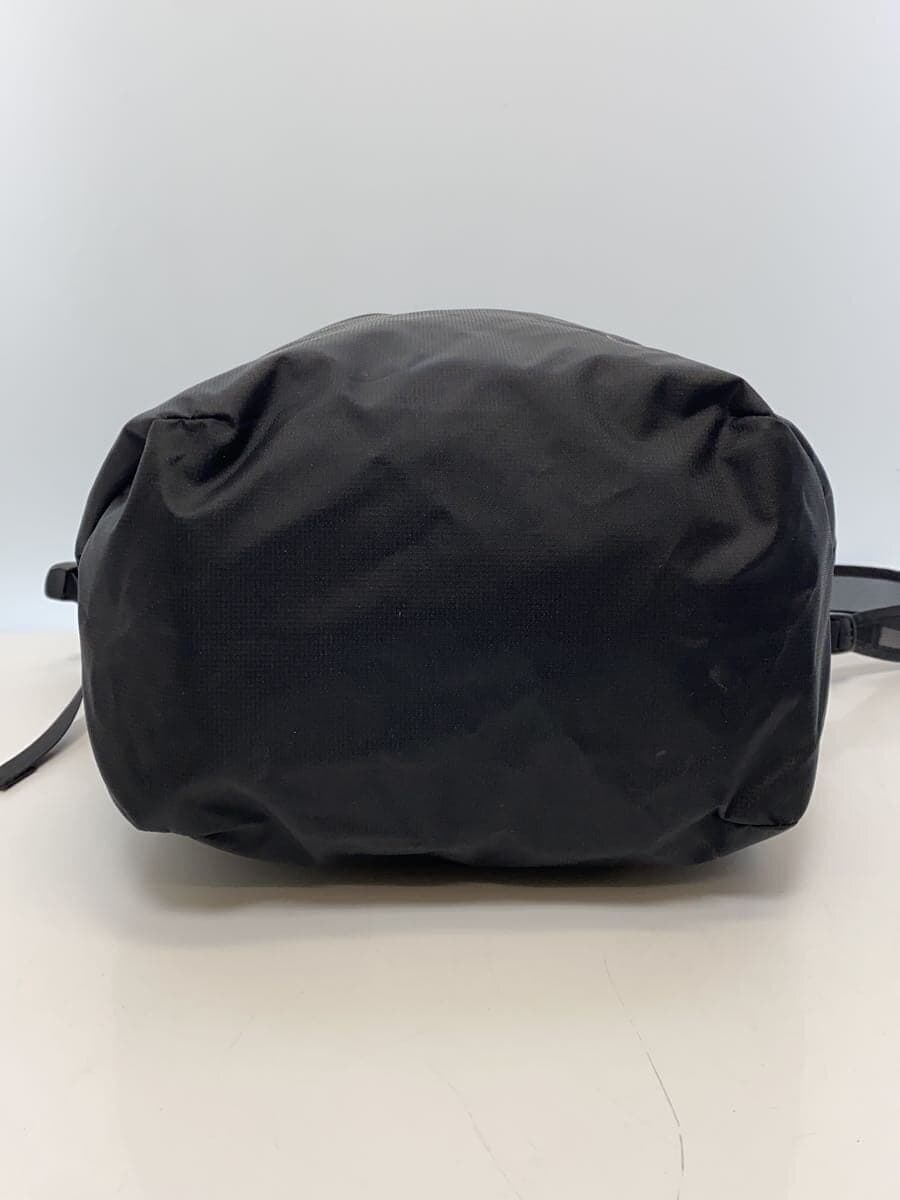 ARC’TERYXHELIAD 12L Shoulder Bag BLK Solid 4