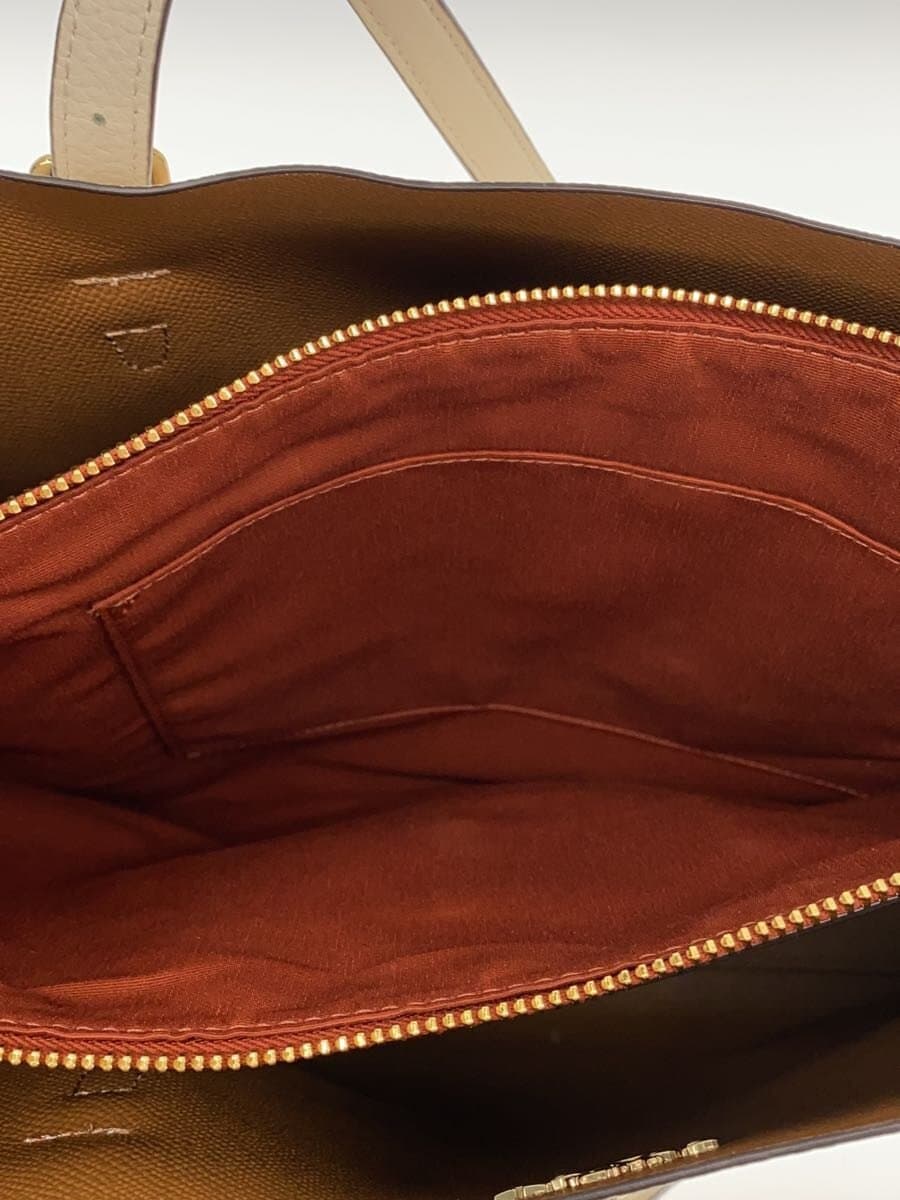 COACH Molly Tote WHT 6