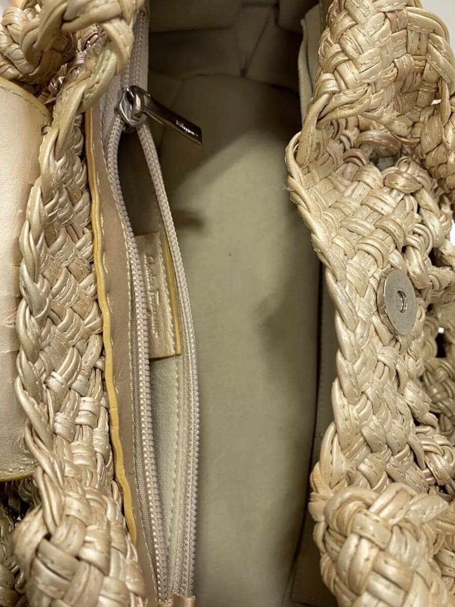 Salvatore Ferragamo Handbag GLD Solid GG-218495 6