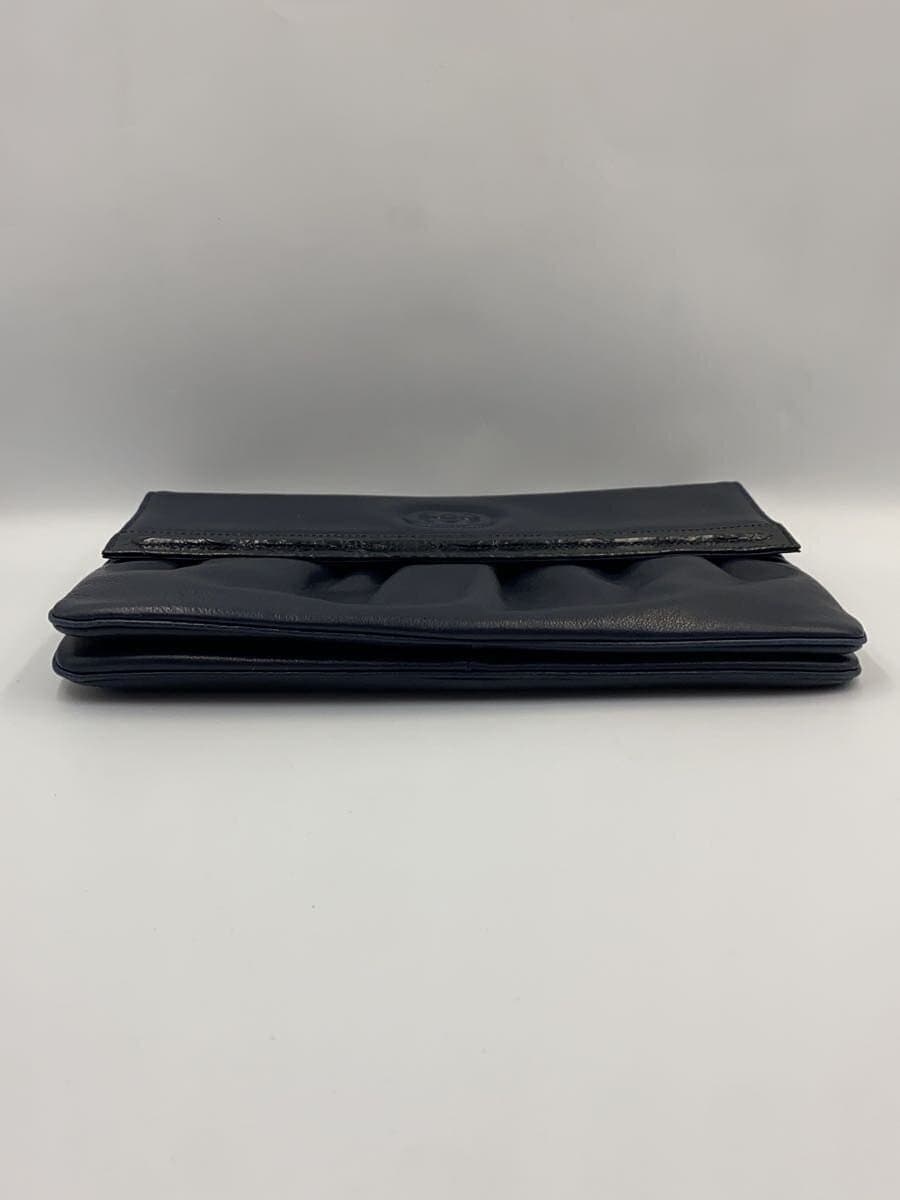 GUCCI clutch bag leather navy 4