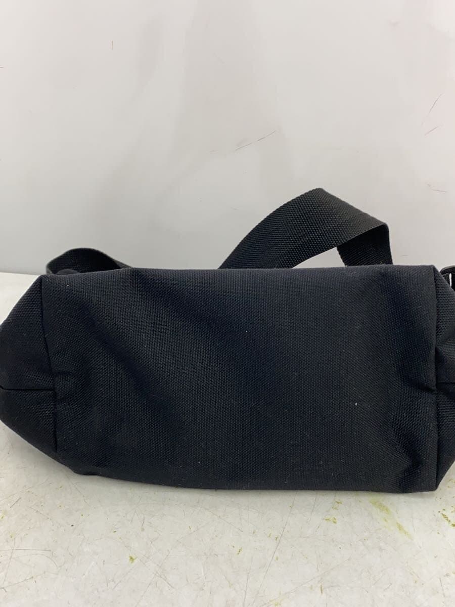 Manhattan Portage Shoulder Bag BLK Solid 3