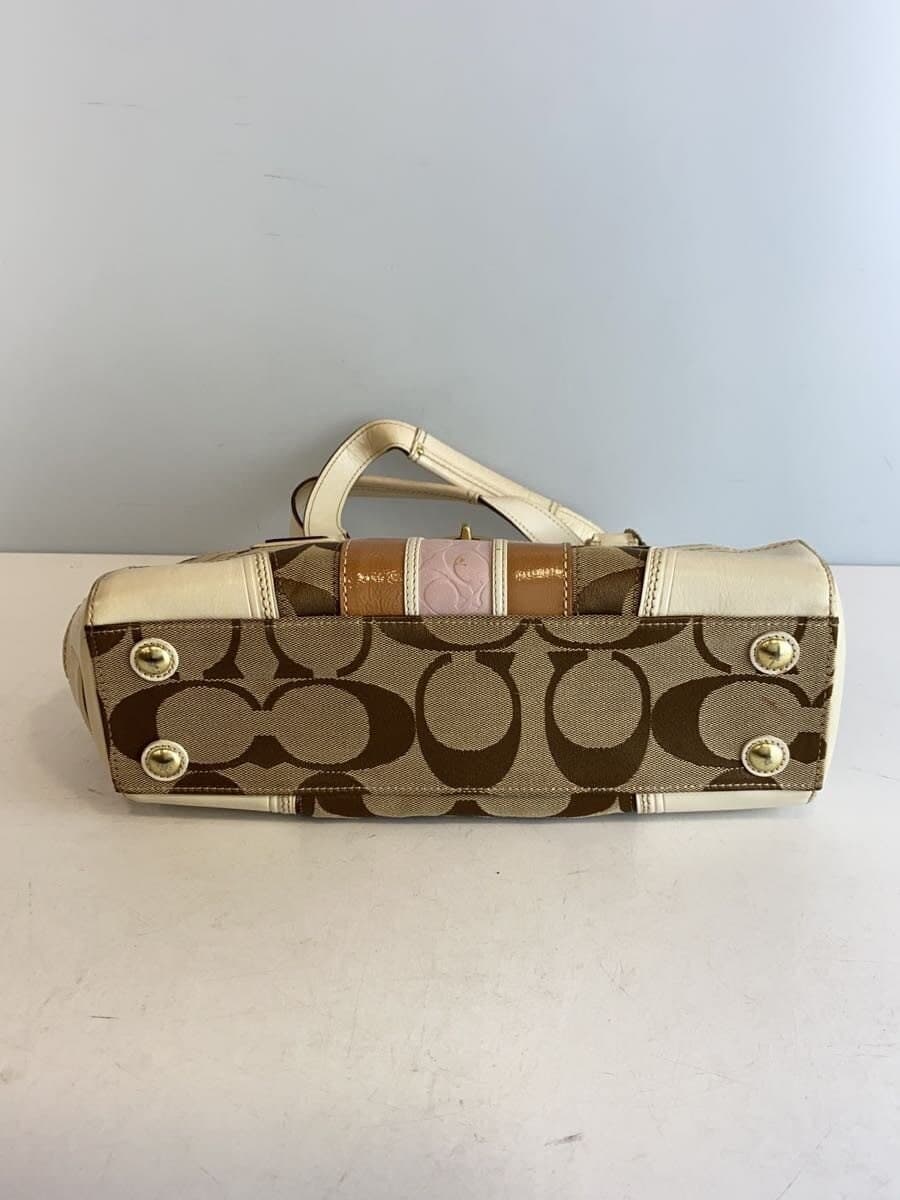 COACH Medium Carryall_Hamptons_Signature_Beige Canvas CML F11620 4