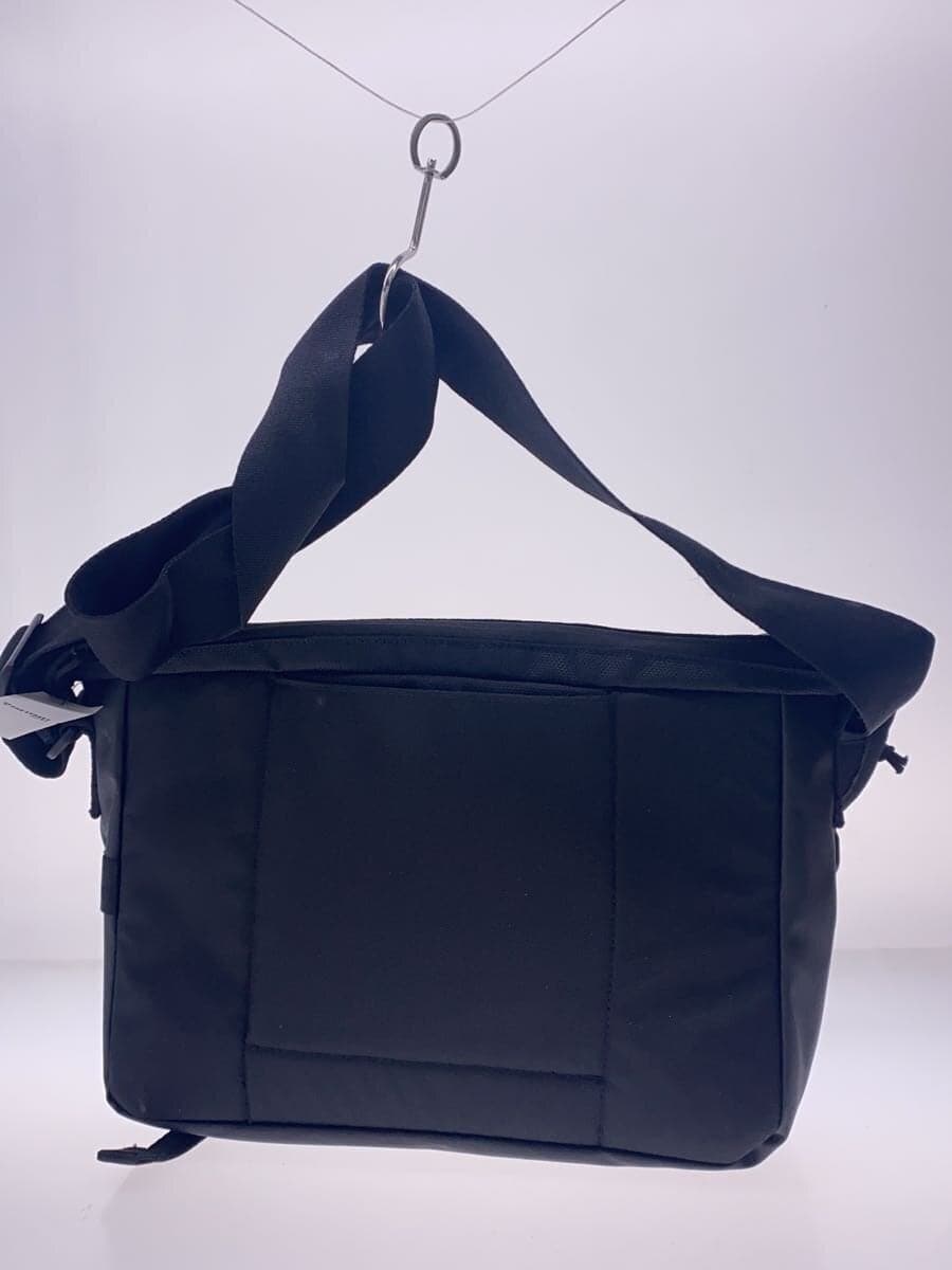 NEW ERA Shoulder Bag BLK Messenger Bag 3