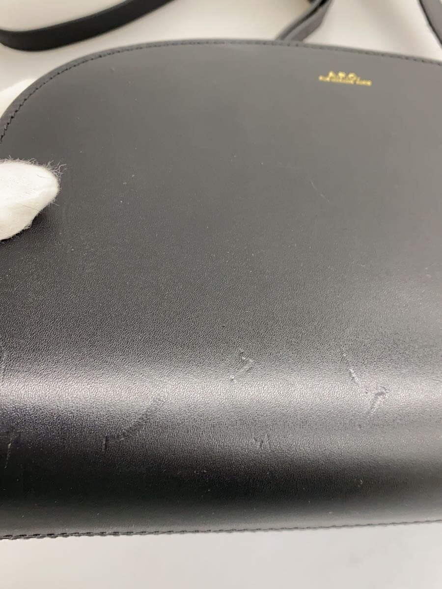 A.P.C. Half Moon Shoulder Bag Leather BLK 8