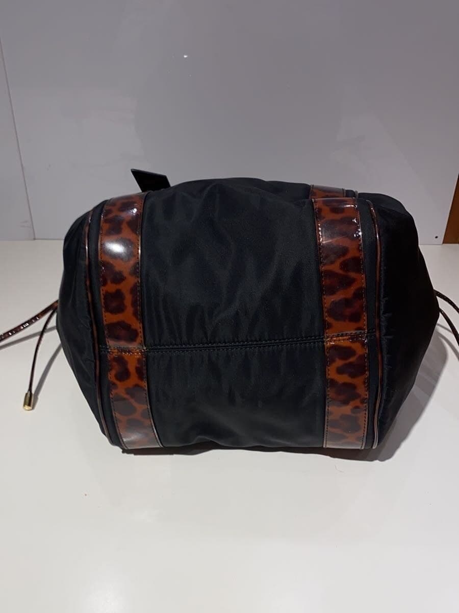 Salvatore Ferragamo handbag -- BLK EE-21 D394 4