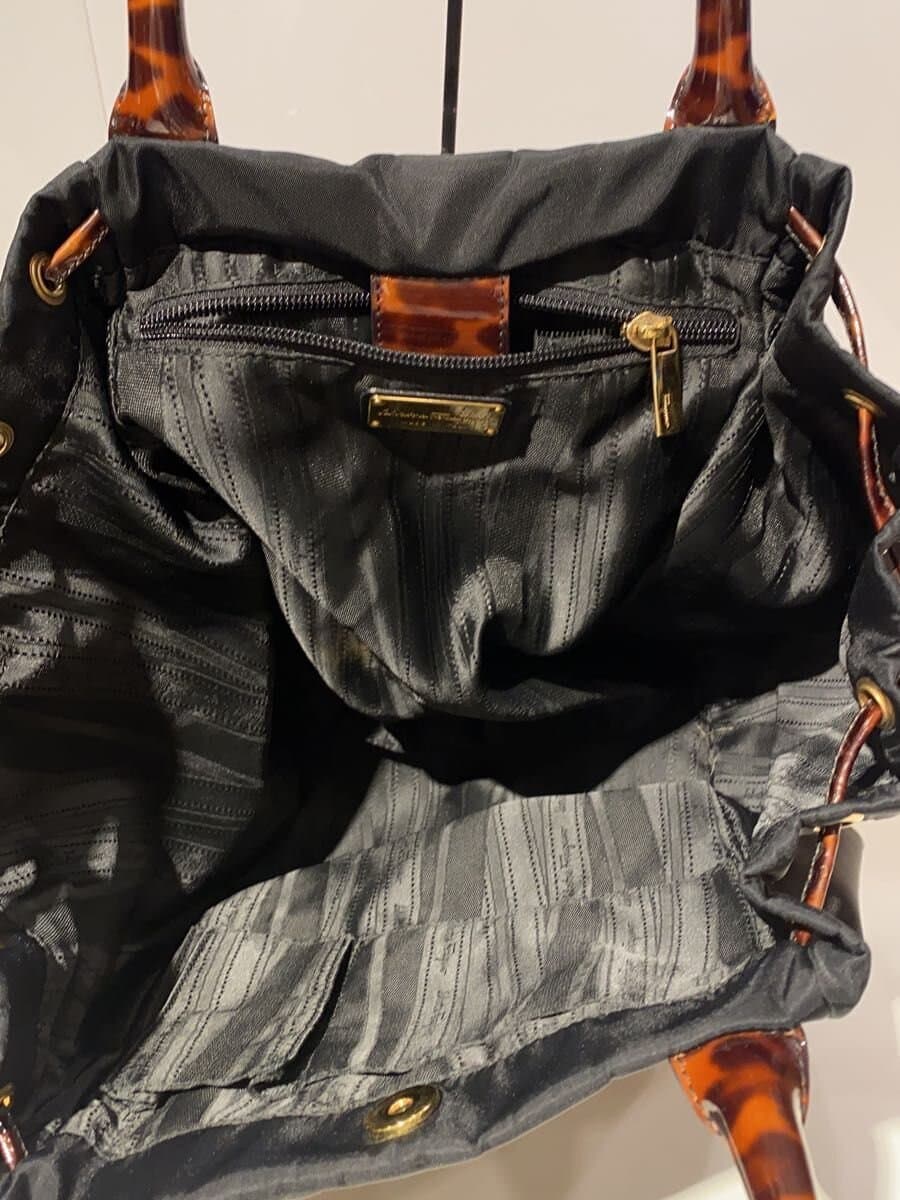 Salvatore Ferragamo handbag -- BLK EE-21 D394 6