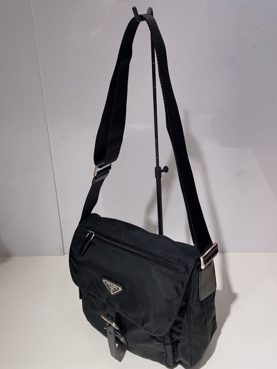 PRADA triangle logo plate shoulder bag -- BLK 2
