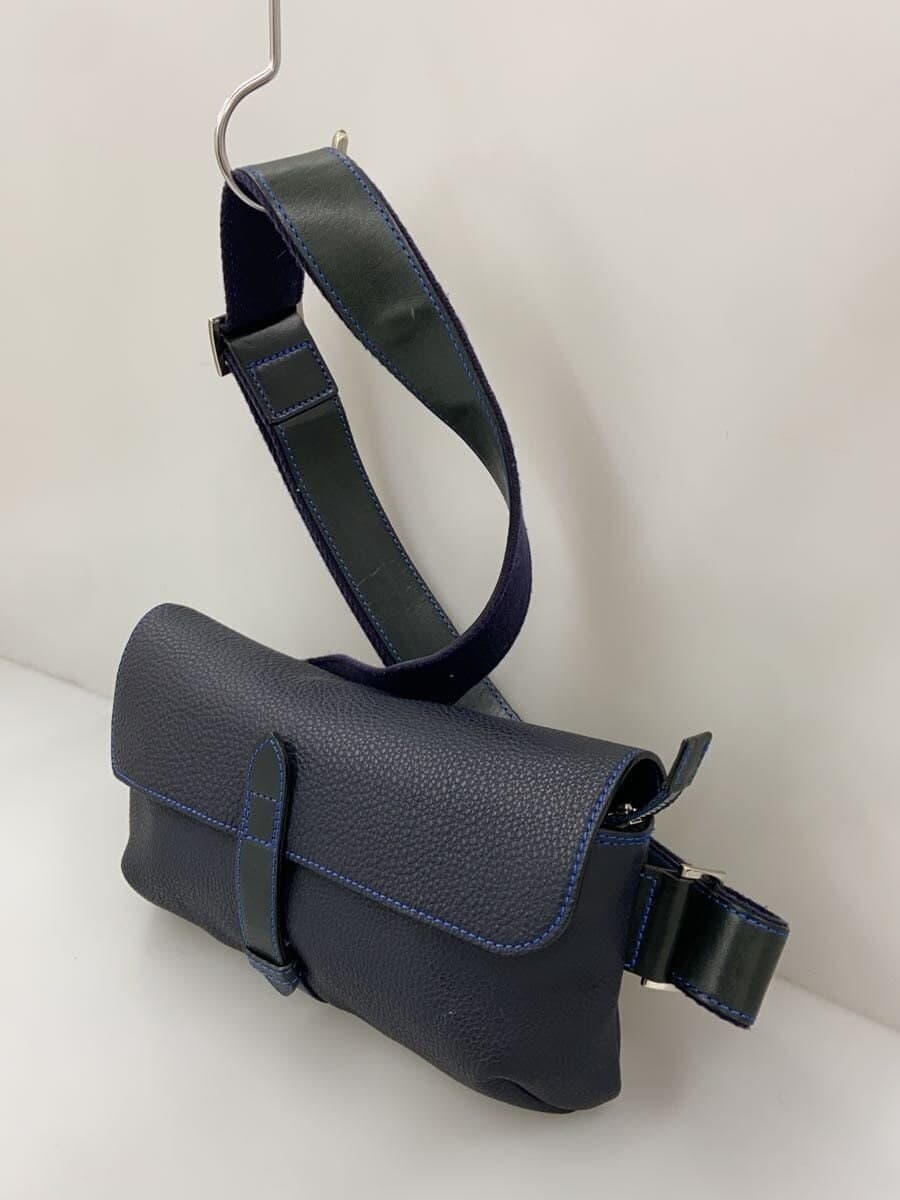 WILD SWANS Shoulder Bag -- NVY PISTE 2