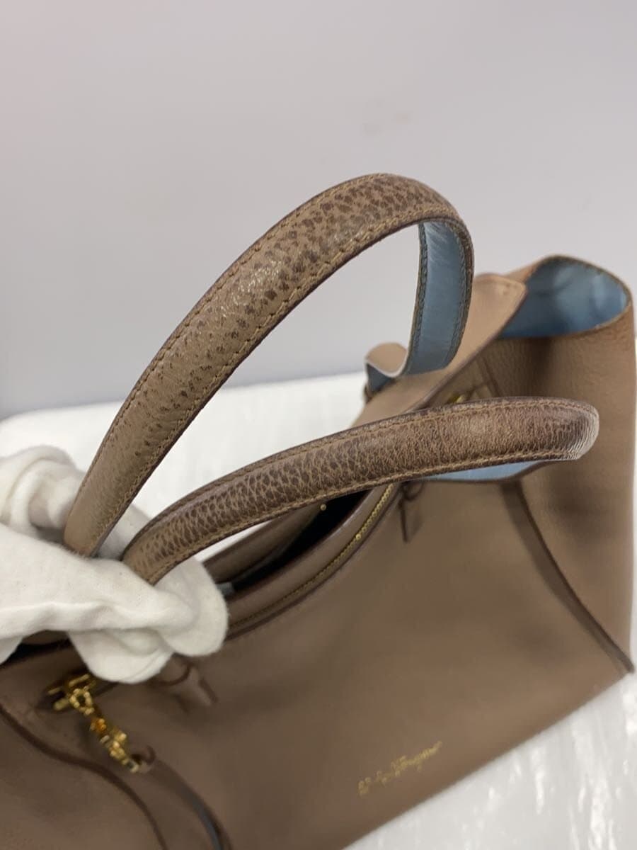 Salvatore Ferragamo Handbag Leather BEG Solid gg-21f216 7