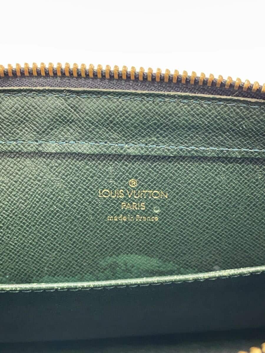 LOUIS VUITTON Baikal _Taiga Leather GRN Solid 5