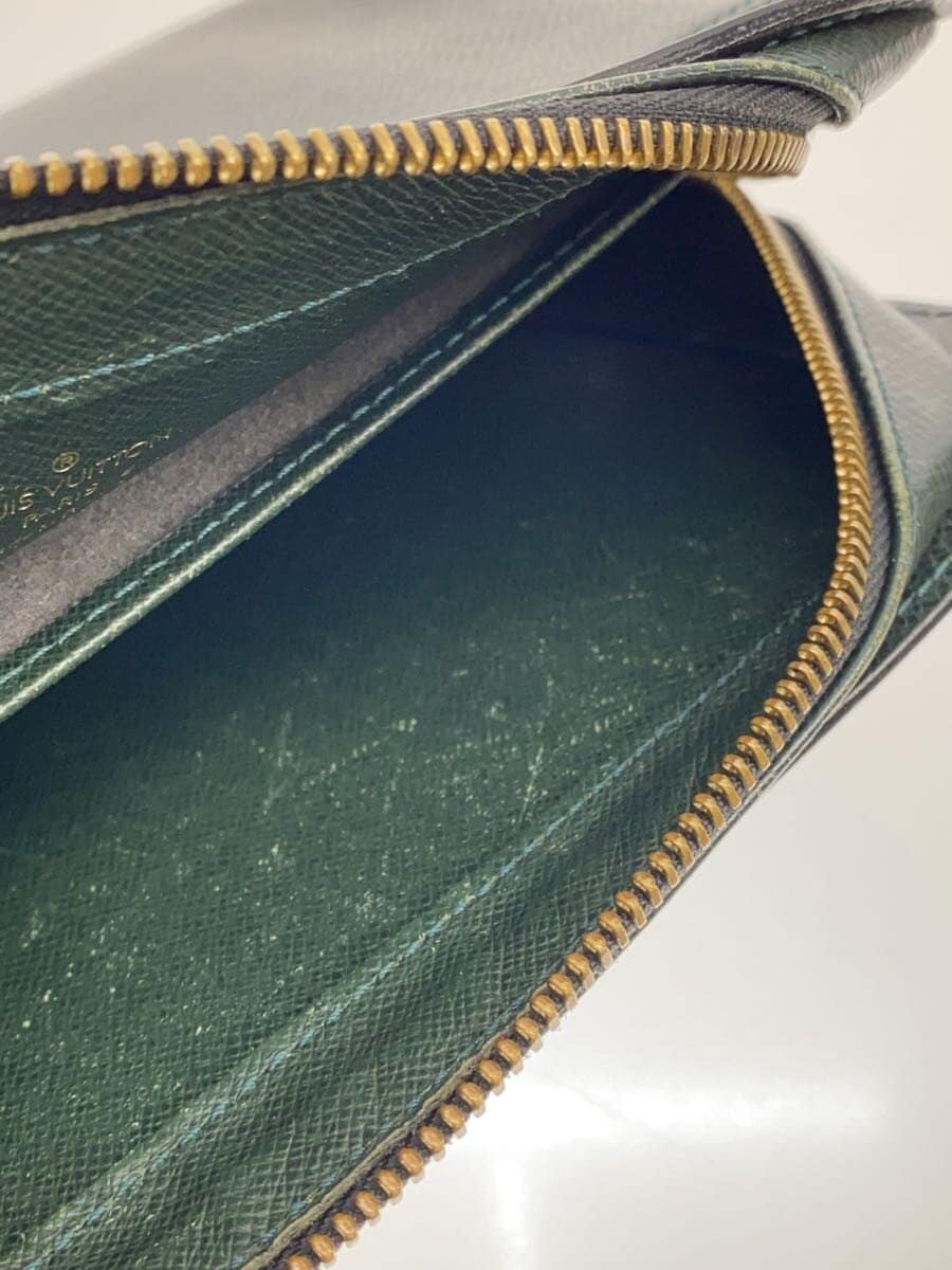 LOUIS VUITTON Baikal _Taiga Leather GRN Solid 7