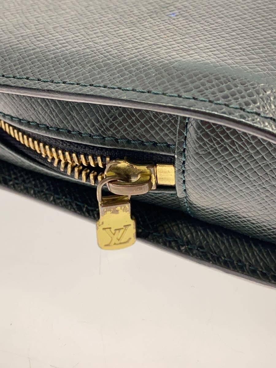 LOUIS VUITTON Baikal _Taiga Leather GRN Solid 8