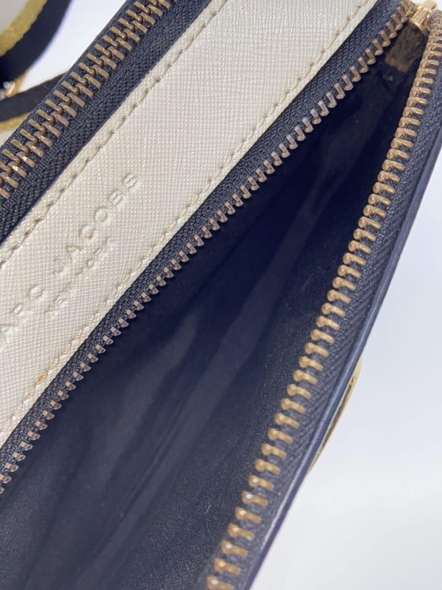 MARC JACOBS shoulder bag -- BEG 6